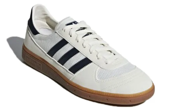 adidas Wilsy Spezial 'Off White' Sneakers, white
