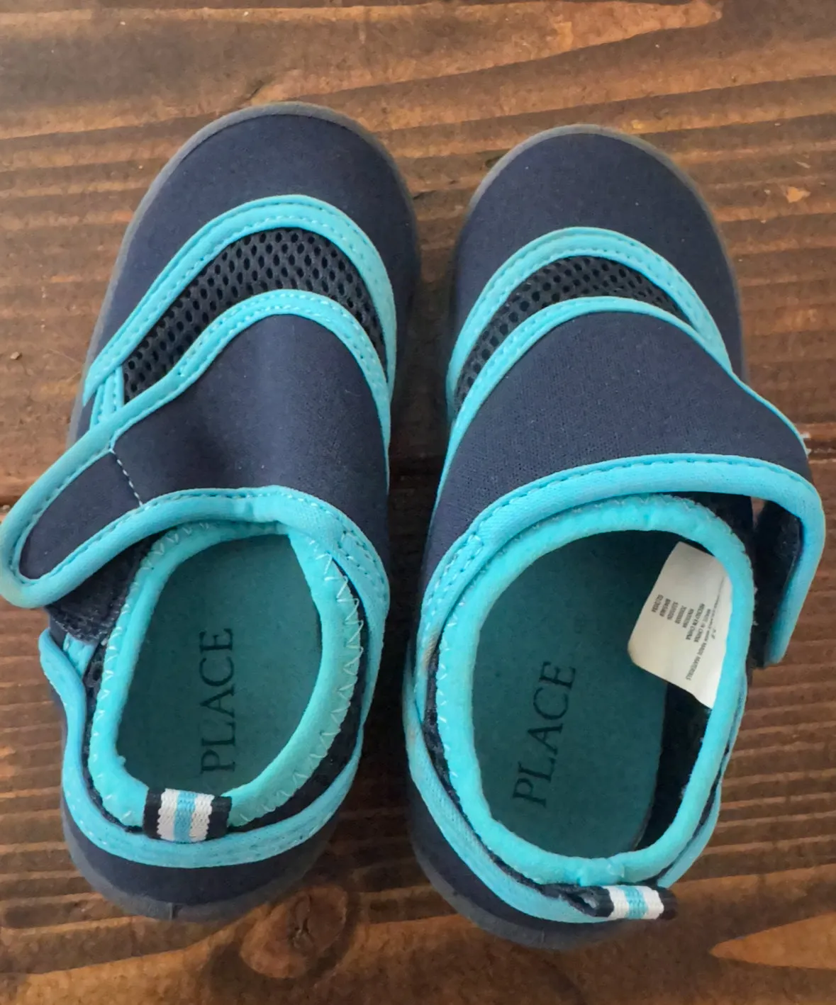 blue water shoes 7-8 - size Shoes:           7 & 7.5 (Little Kid)