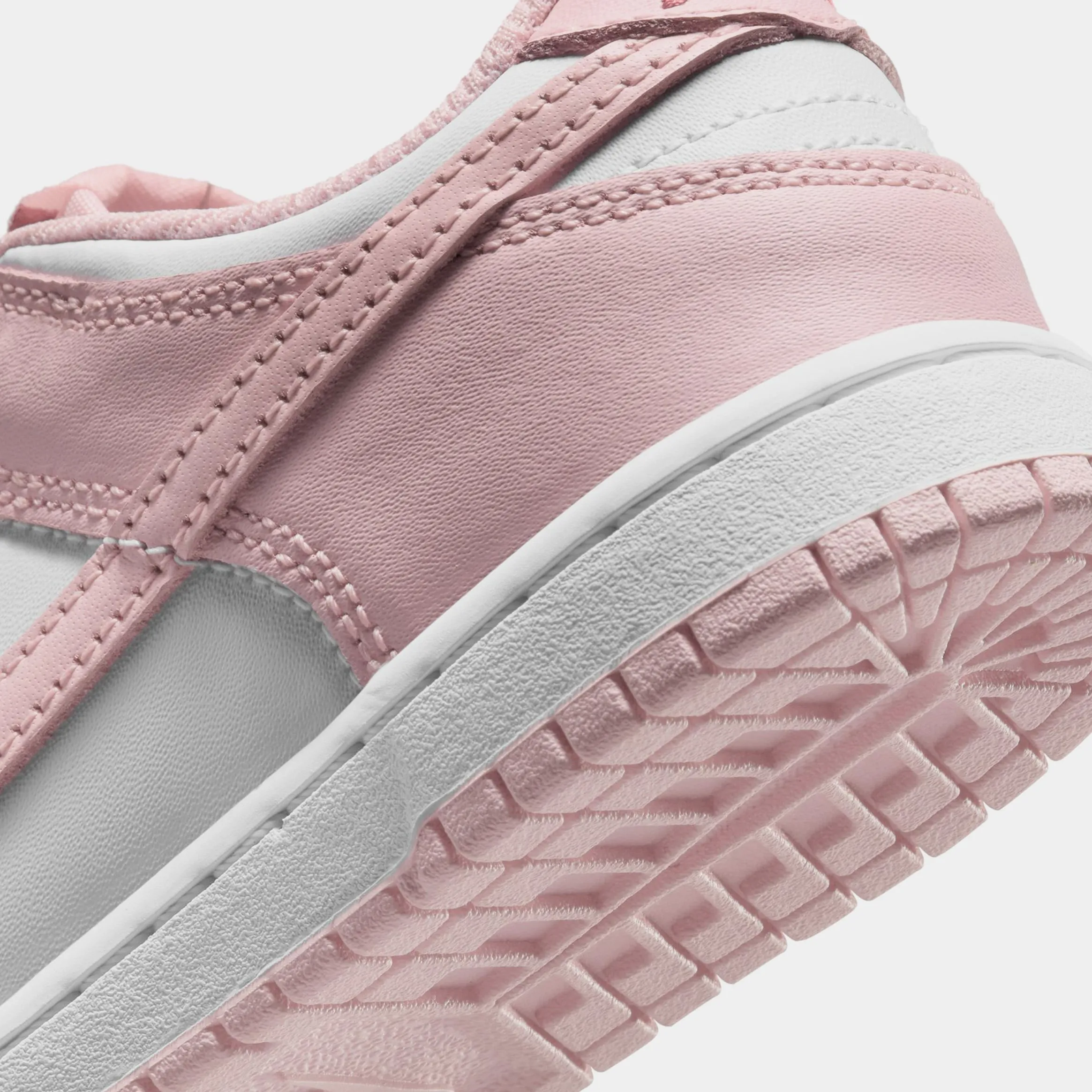 Dunk Low Preschool Lifestyle Shoes (Pink Glaze/Pomegranate)