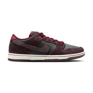 Nike SB Dunk Low Pro in Mahogany/Dark Beetroot-Team Red-Sail