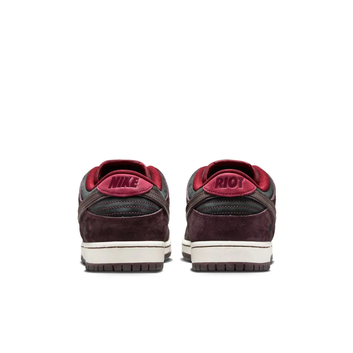 Nike SB Dunk Low Pro in Mahogany/Dark Beetroot-Team Red-Sail