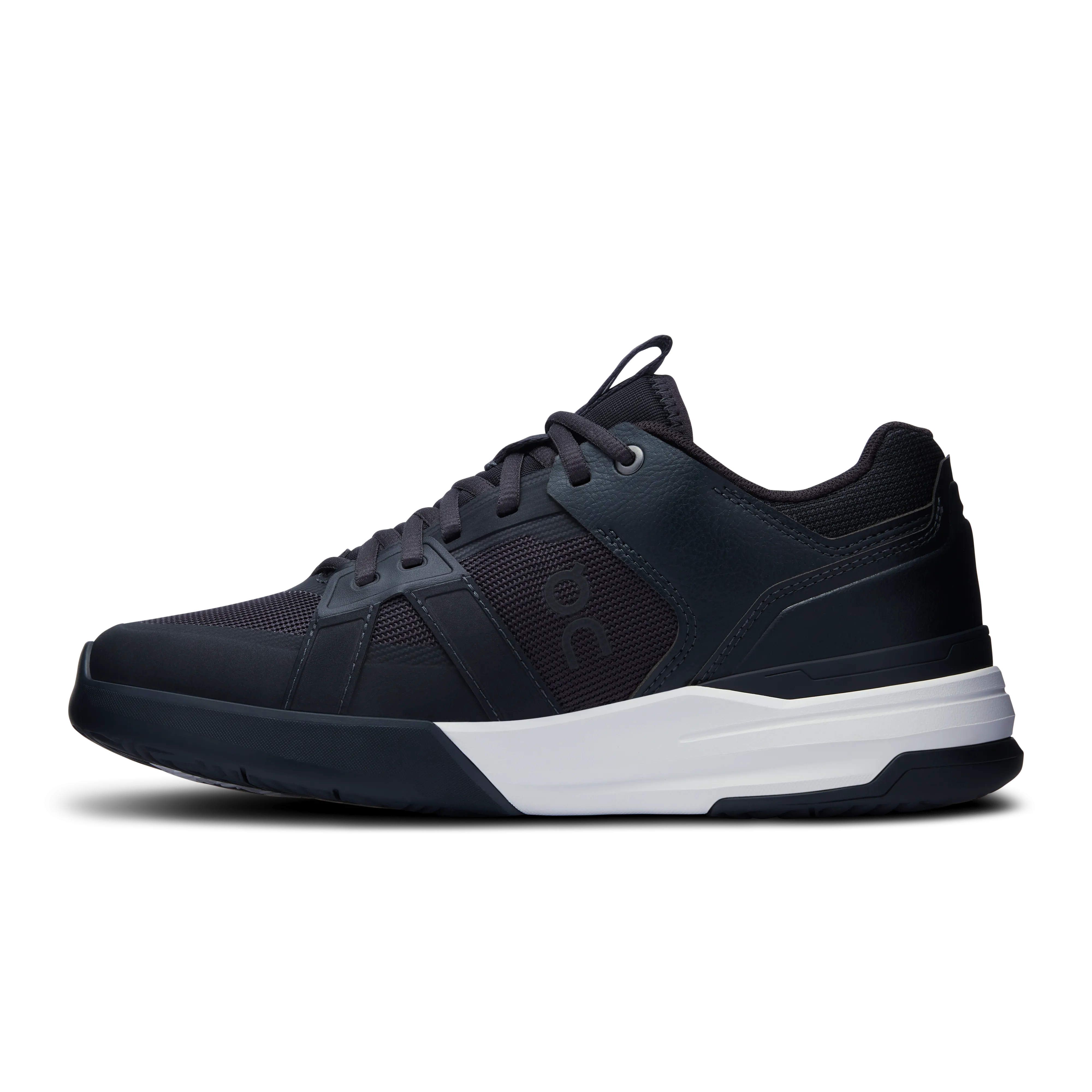 On The Roger Clubhouse Pro Mens Tennis Shoes (Black/White)