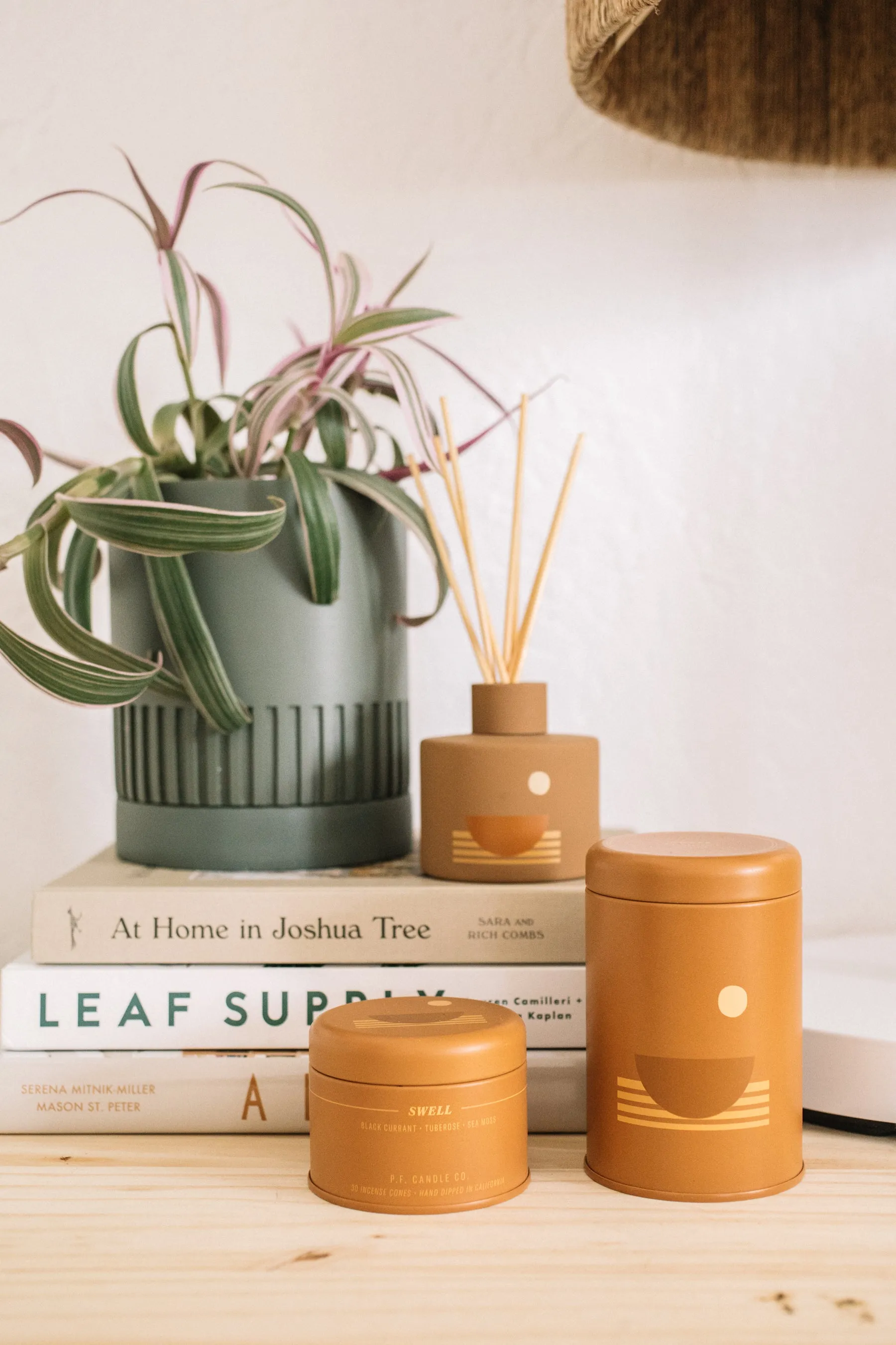 Swell Candle