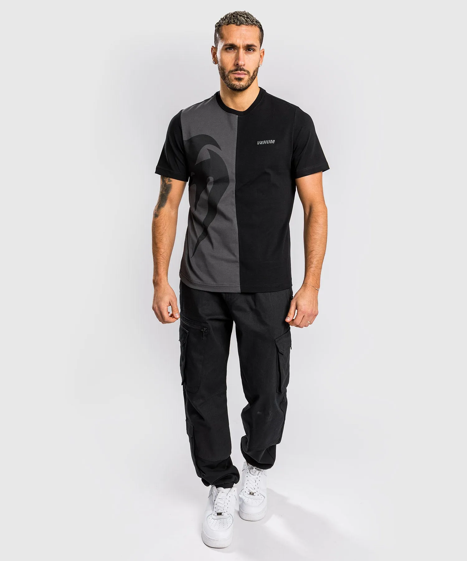 T-Shirt Venum Giant Split - Noir/Gris