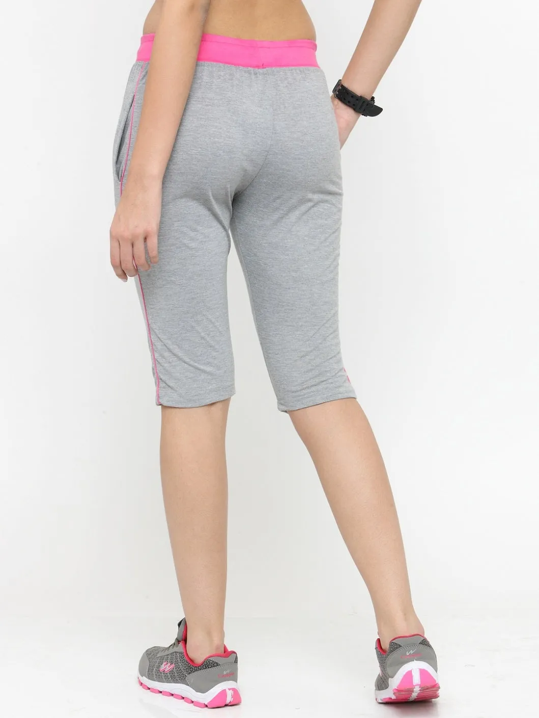 Women's Cotton Three Fourth Capri Shorts With Two Zippered Pockets